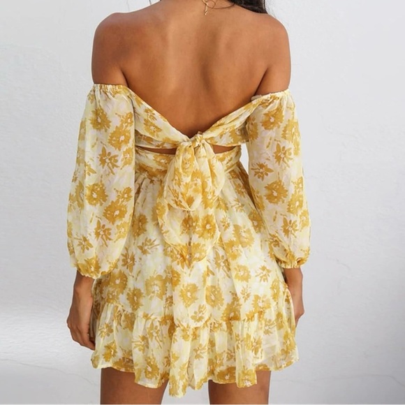 YELLOW AND WHITE OFF SHOULDER TIE BACK FLORAL SPRING MINI DRESS (medium) tags - Picture 6 of 16